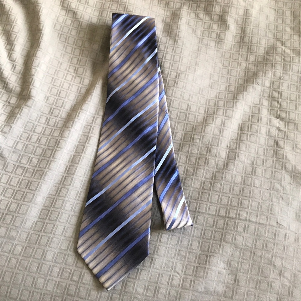 Van Heusen Tie